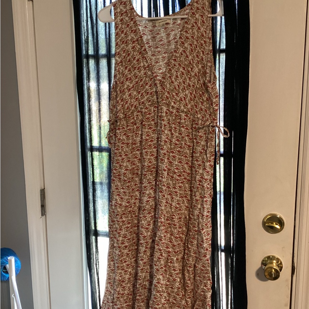 Max Studio Floral Sleeveless Maxi Dress in Cream and Rust